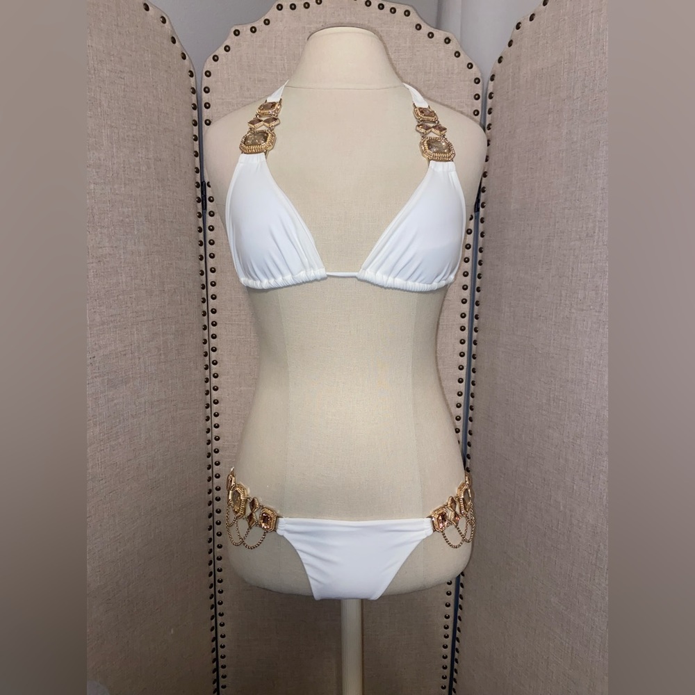 EUC BEACH BUNNY JAZMIN SWIM SET - WHITE